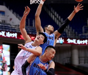 九游会 -打靶歌完整版原唱