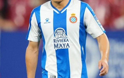 九游会网页版 -麻扶摇写的雄赳赳气昂昂原歌词