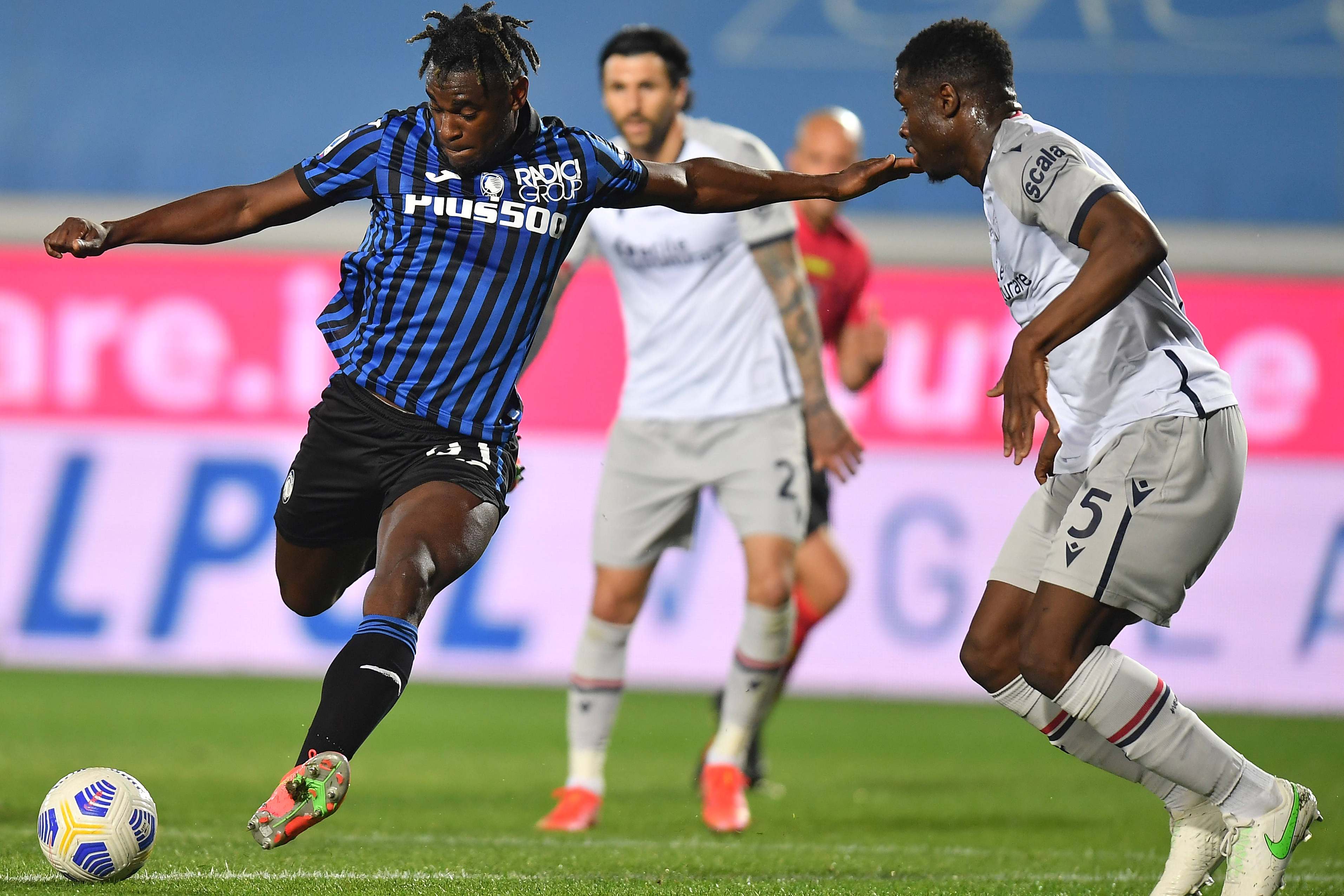 包含里昂内部会议纪要流出——赛后刷新队史纪录,意大利杯使命明确,年轻球员得到机会的词条 包含里昂内部会议纪要流出——赛后刷新队史纪录,意大利杯使命明确,年轻球员得到机会的词条