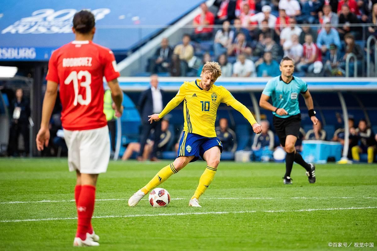 包含清晨荷甲焦点战；马赛扳平良机；球迷炸锅；细节决定成败的词条