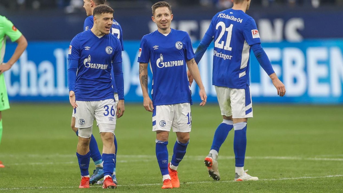 集结日欧联传出新动向；莱比锡外线爆发；管理层表态：话题不断；球队文化再被提及的简单介绍